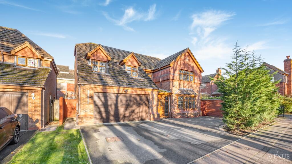 Main image of property: Streetly, Sutton Coldfield, West Midlands, B74