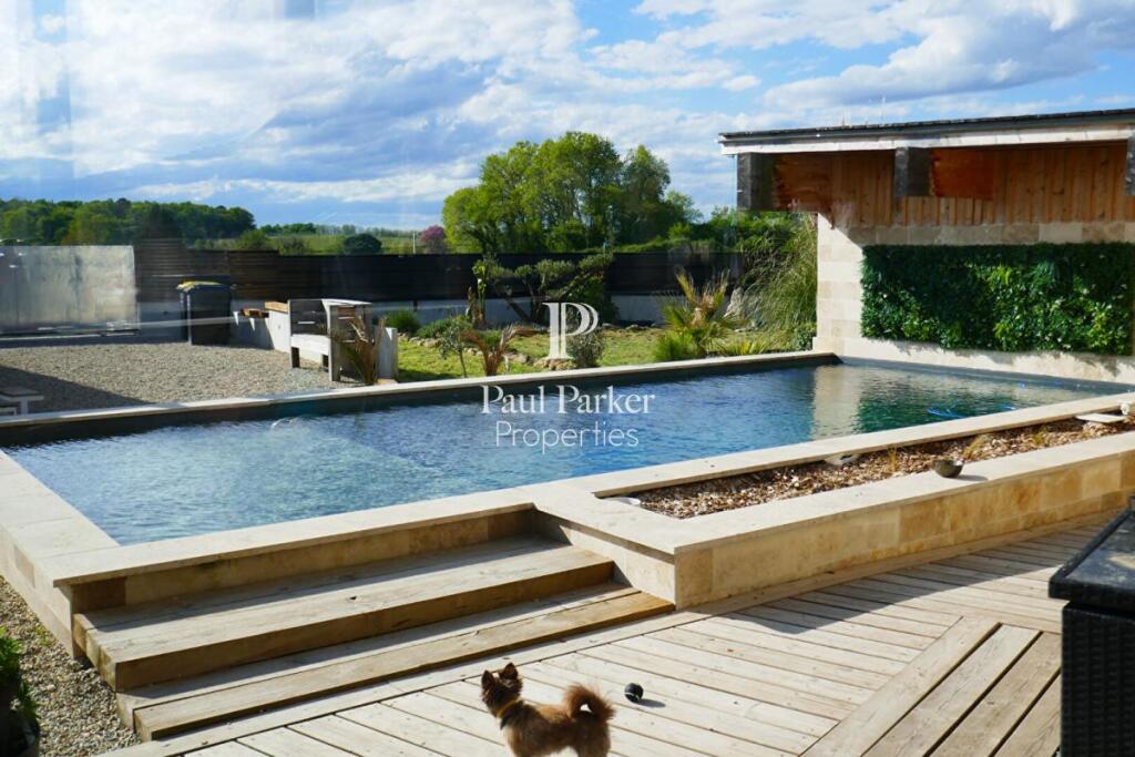 Main image of property: Aquitaine, Gironde, Saint-Pierre-de-Bat