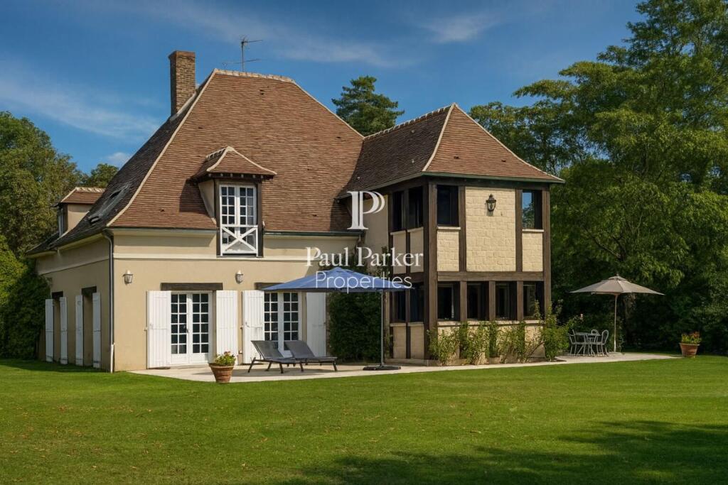 Main image of property: Picardie, Oise, Chamant