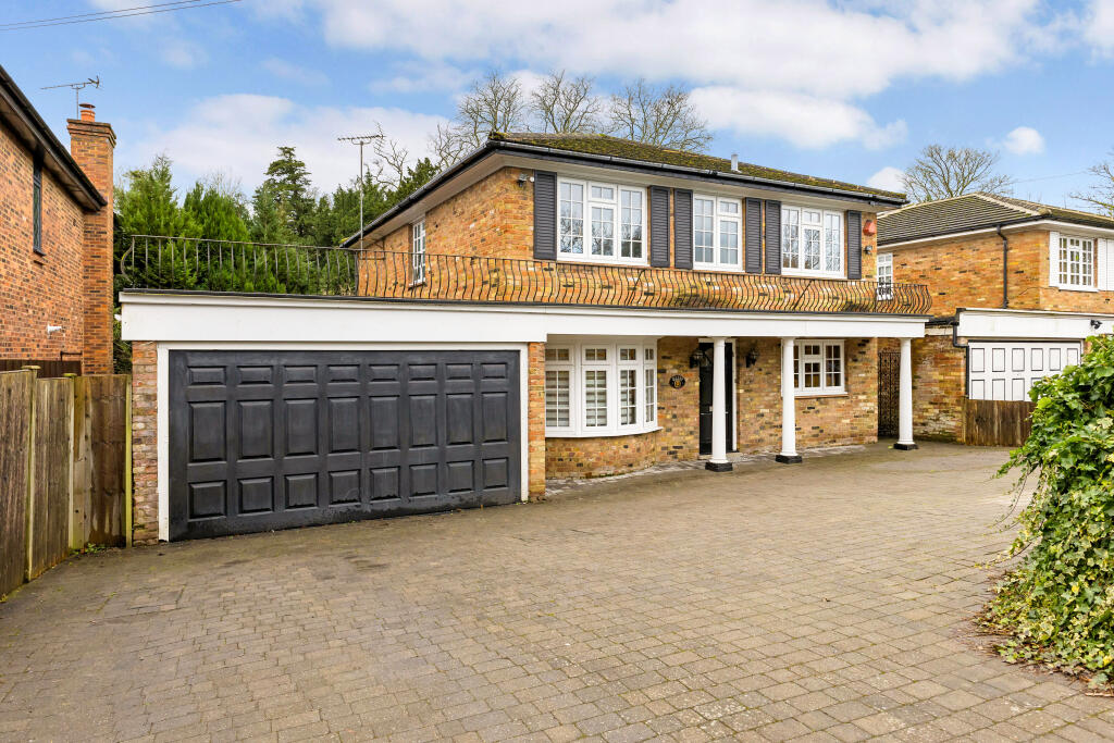 Main image of property: The Common, Stanmore, HA7