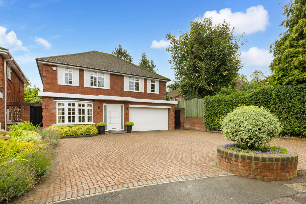 Main image of property: Georges Mead, Elstree, WD6
