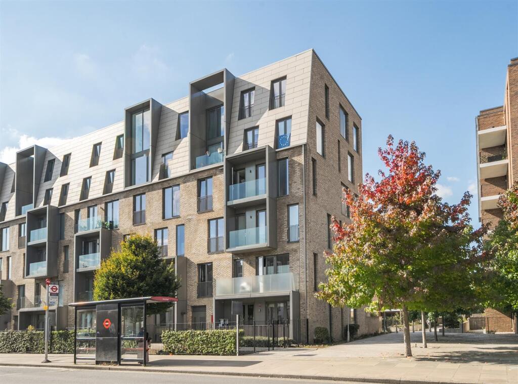 Main image of property: Kilburn Park Road, London NW6