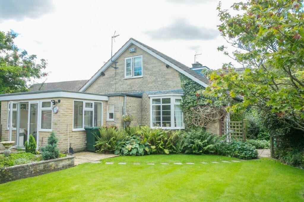 4 bedroom detached house for sale in Middleton Road, Pickering, YO18