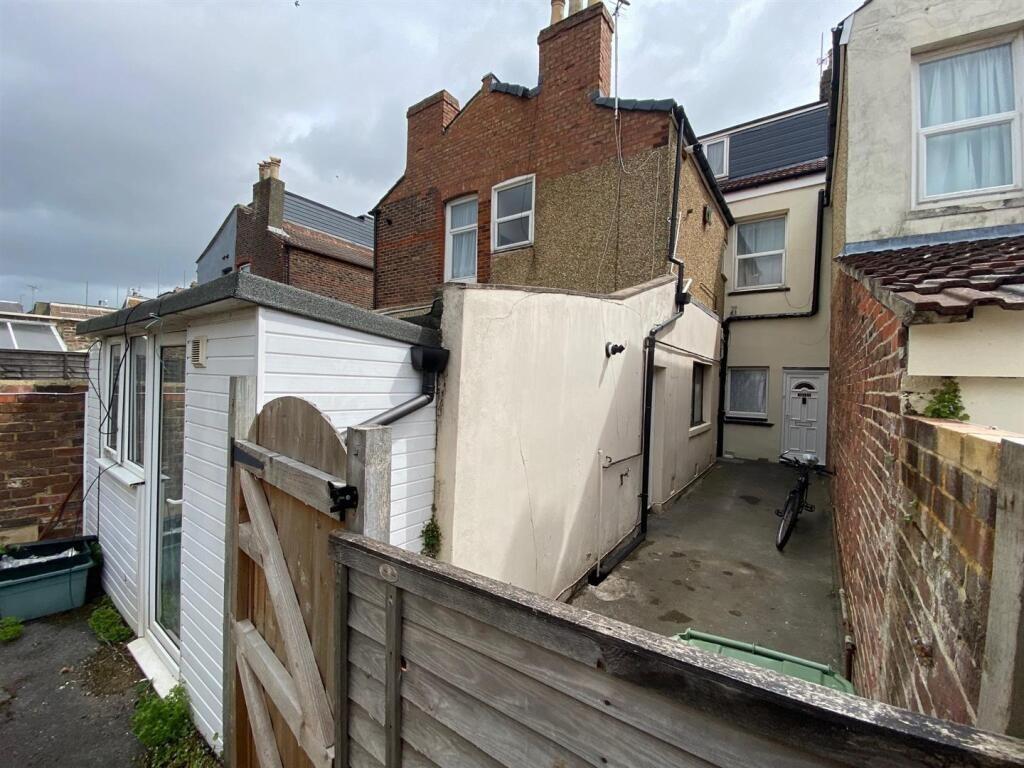 Main image of property: London Road, Portsmouth, Hampshire, PO2