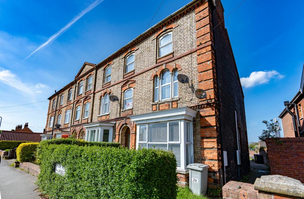 2 bedroom flat for sale in Main Road, Hundleby, Spilsby, PE23