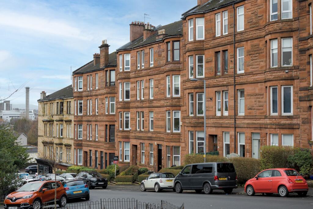 Main image of property: 72 Thornwood Avenue, Thornwood, G11