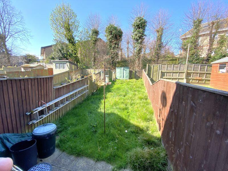 2 bedroom terraced house for sale in Arctic Road, Cowes, PO31