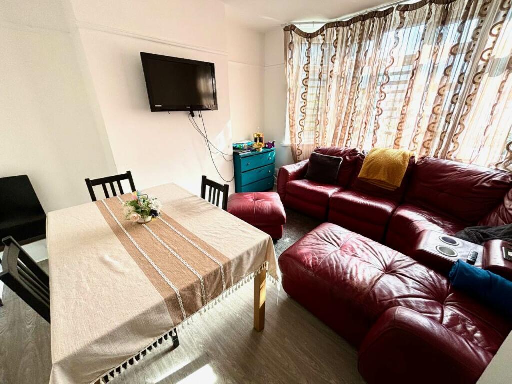 Additional property image - Southmead Road, Southmead, Bristol