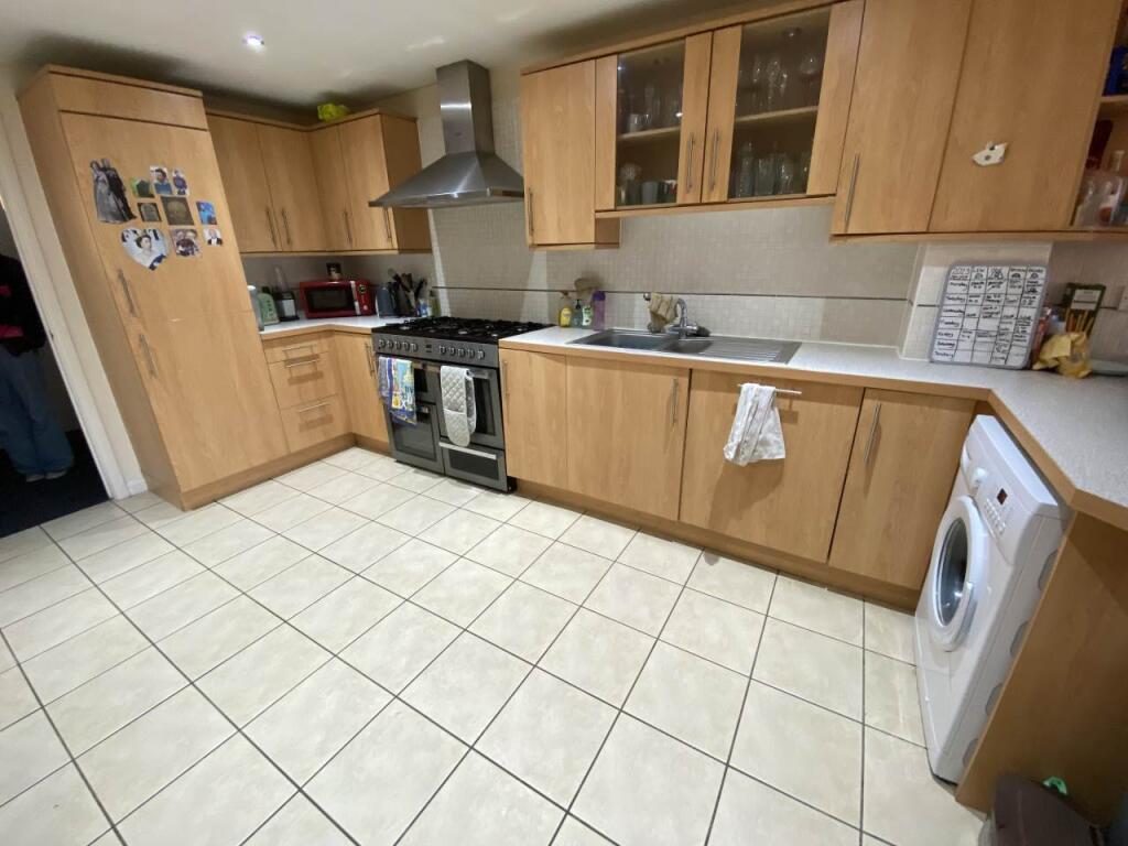 Additional property image - Amis Walk, Horfield, Bristol