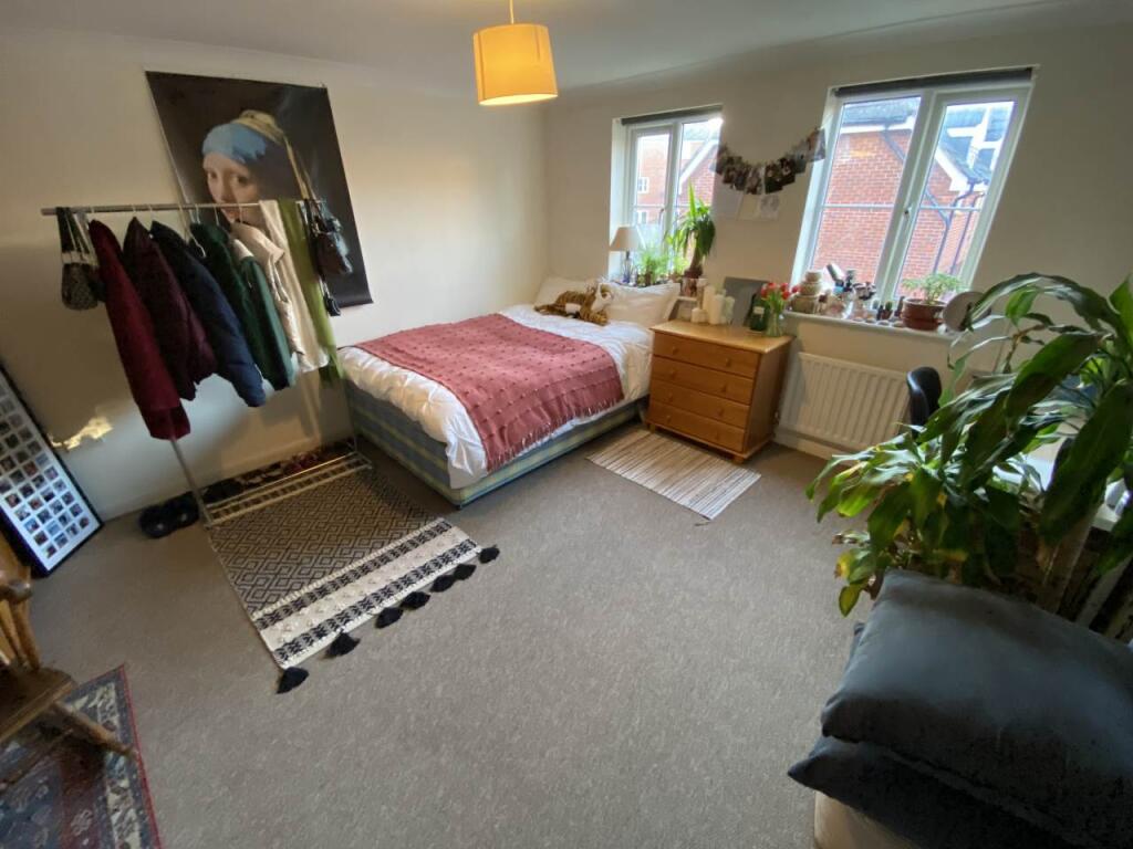 Additional property image - Amis Walk, Horfield, Bristol