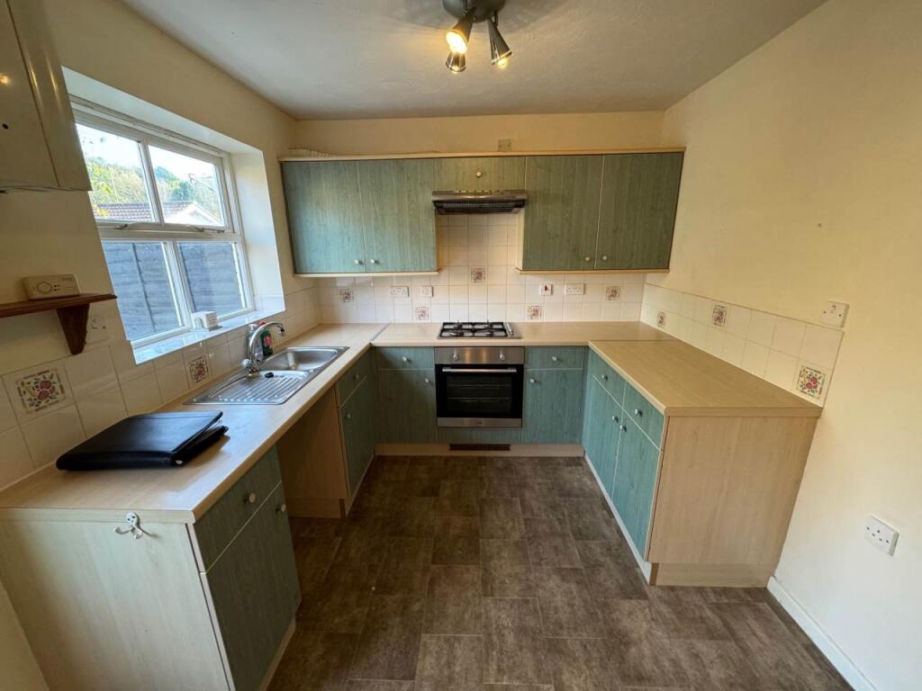 Additional property image - Evans Close, St Annes Park, Bristol
