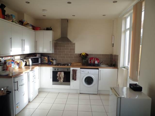 Additional property image - Eden Grove, Horfield, Bristol