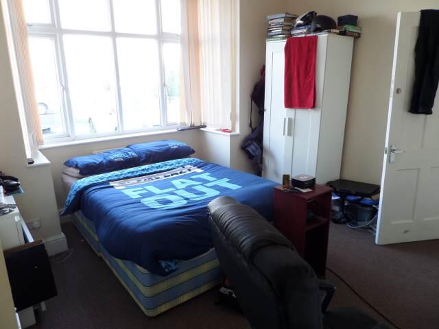 Additional property image - Eden Grove, Horfield, Bristol