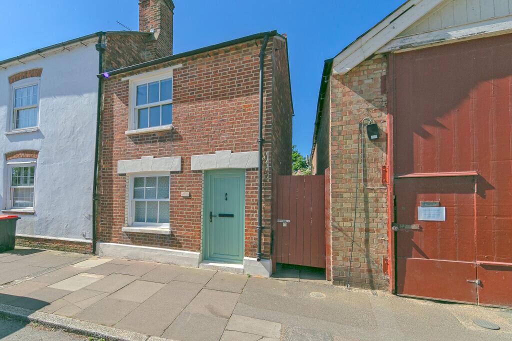 Main image of property: High Street, Stony Stratford, MK11