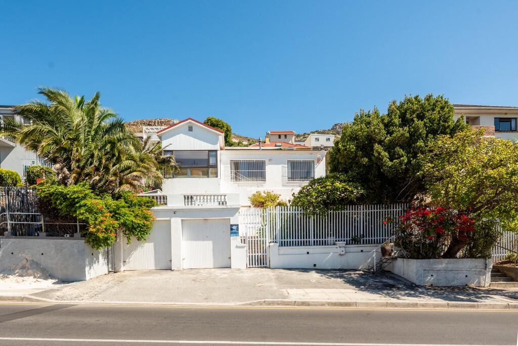 Main image of property: Fish Hoek, Cape Town, Western Cape
