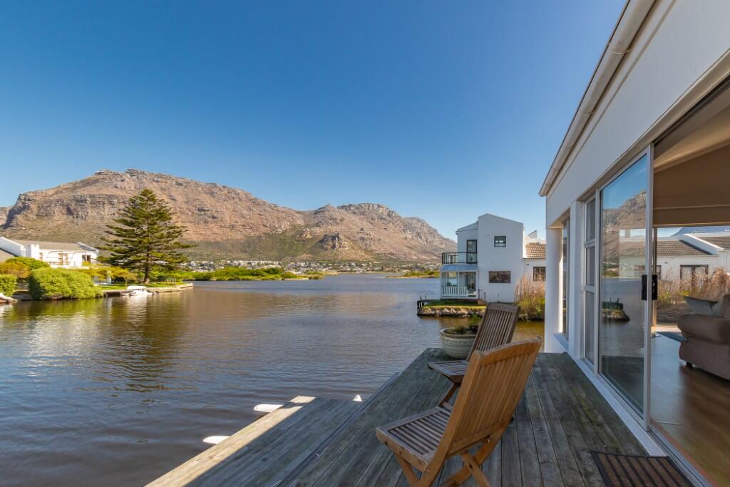Main image of property: Marina Da Gama, Cape Town, Western Cape