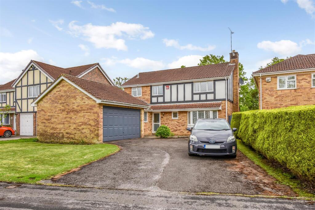 Main image of property: Gleneagles Drive, Waterlooville