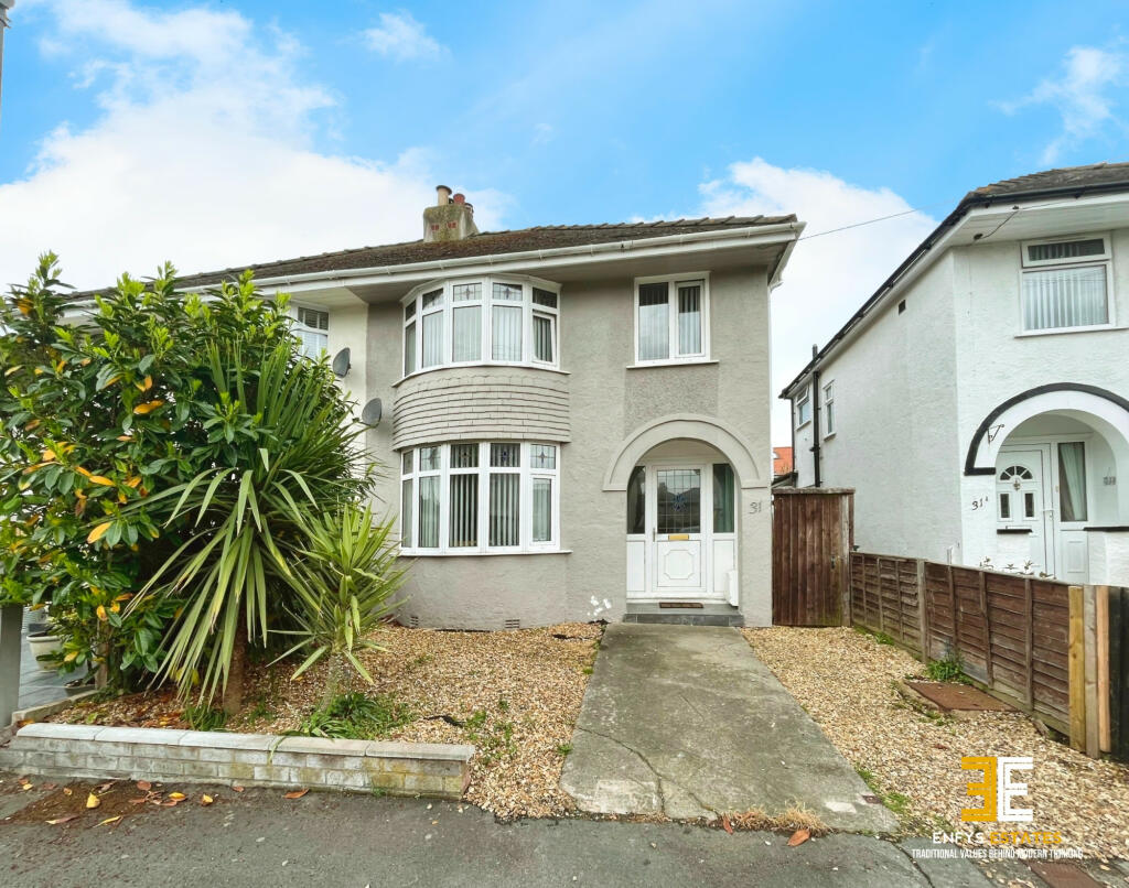 3 bedroom semidetached house for sale in Walton Crescent, Llandudno