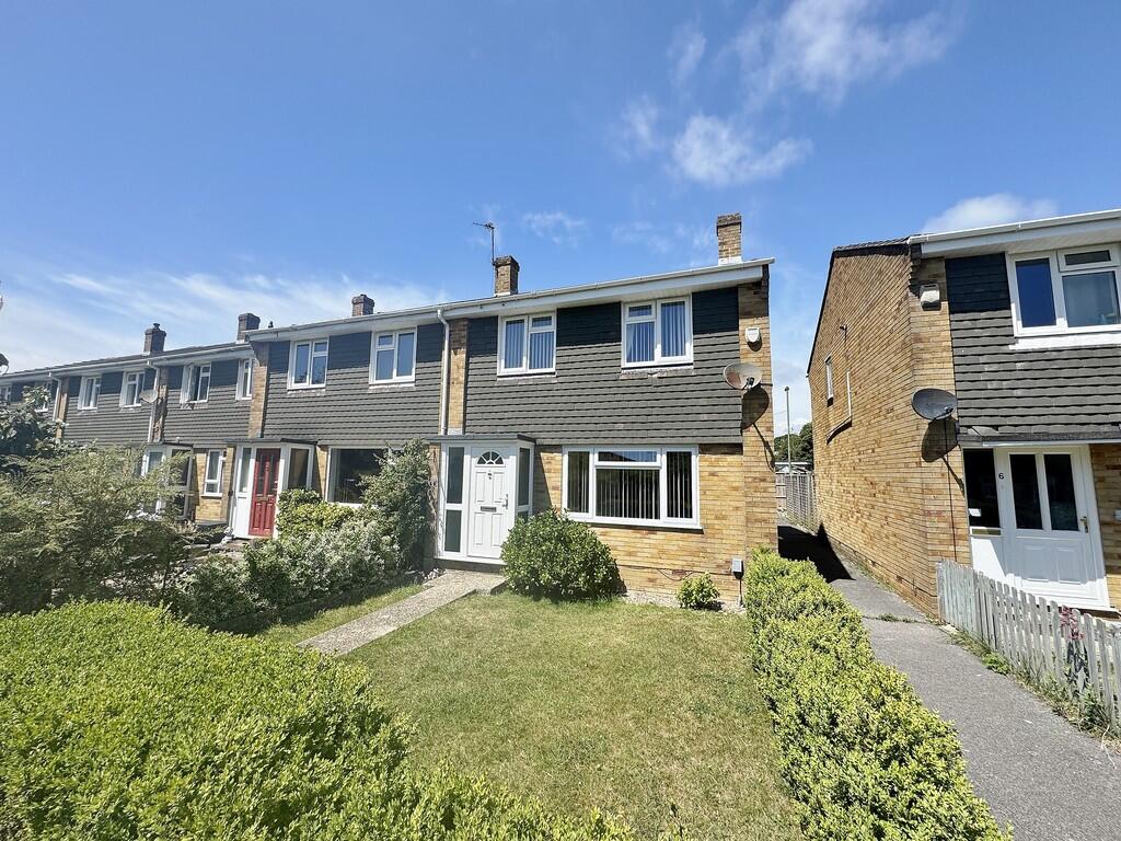 Main image of property: Greendale Close, Fareham