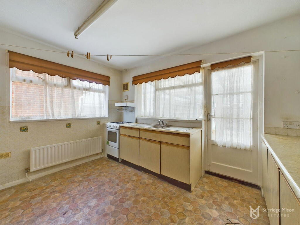 Additional property image - Waverley Gardens, Pevensey Bay, East Sussex, BN24