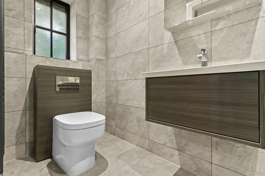 Additional property image - Kestrels View, Lower Horsebridge, Hailsham, East Sussex, BN27