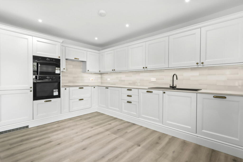 Additional property image - Kestrels View, Lower Horsebridge, Hailsham, East Sussex, BN27