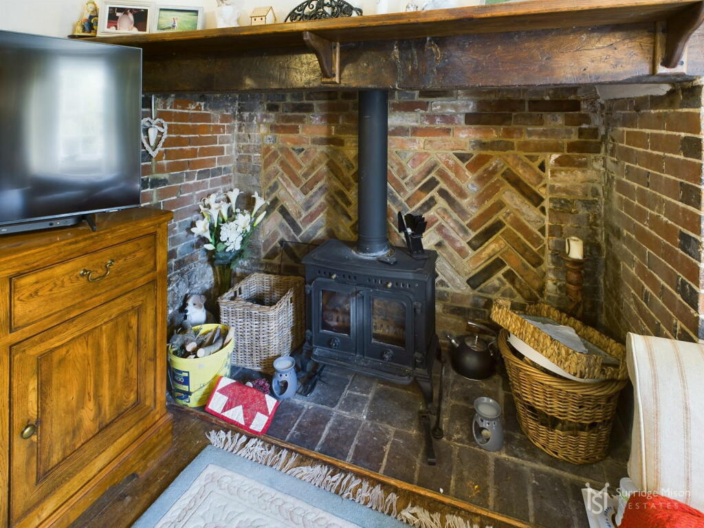 Additional property image - Vicarage Lane, Hellingly, Hailsham, East Sussex, BN27
