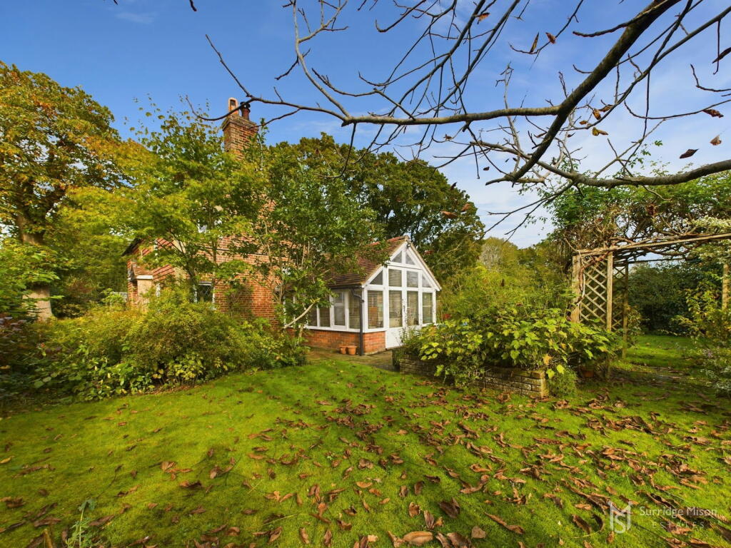 Additional property image - Vicarage Lane, Hellingly, Hailsham, East Sussex, BN27
