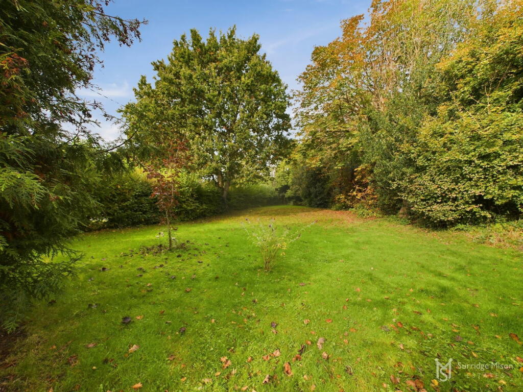 Additional property image - Vicarage Lane, Hellingly, Hailsham, East Sussex, BN27