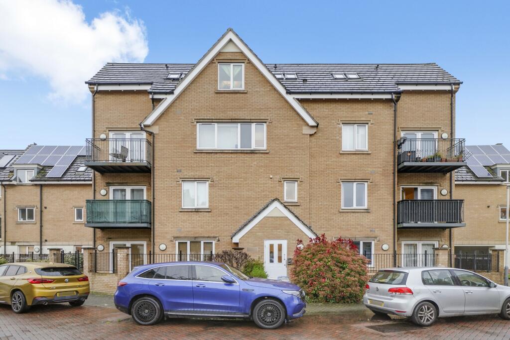 Main image of property: Varcoe Gardens, Hayes, UB3