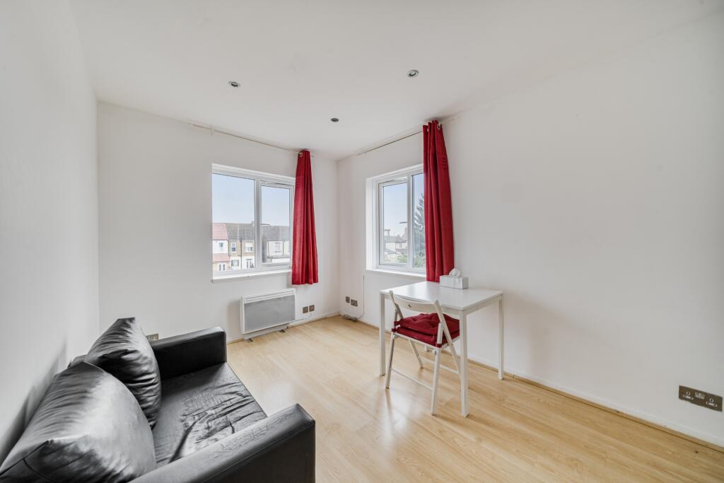 Main image of property: Copthorne Mews, Hayes, UB3