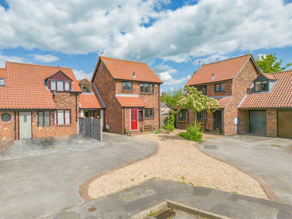 3 bedroom semidetached house for sale in Home Pastures, Hose, Melton Mowbray. LE14 4JB, LE14
