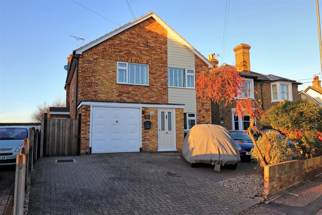 4 bedroom detached house for sale in Cross Road, Maldon, CM9 5ED, CM9