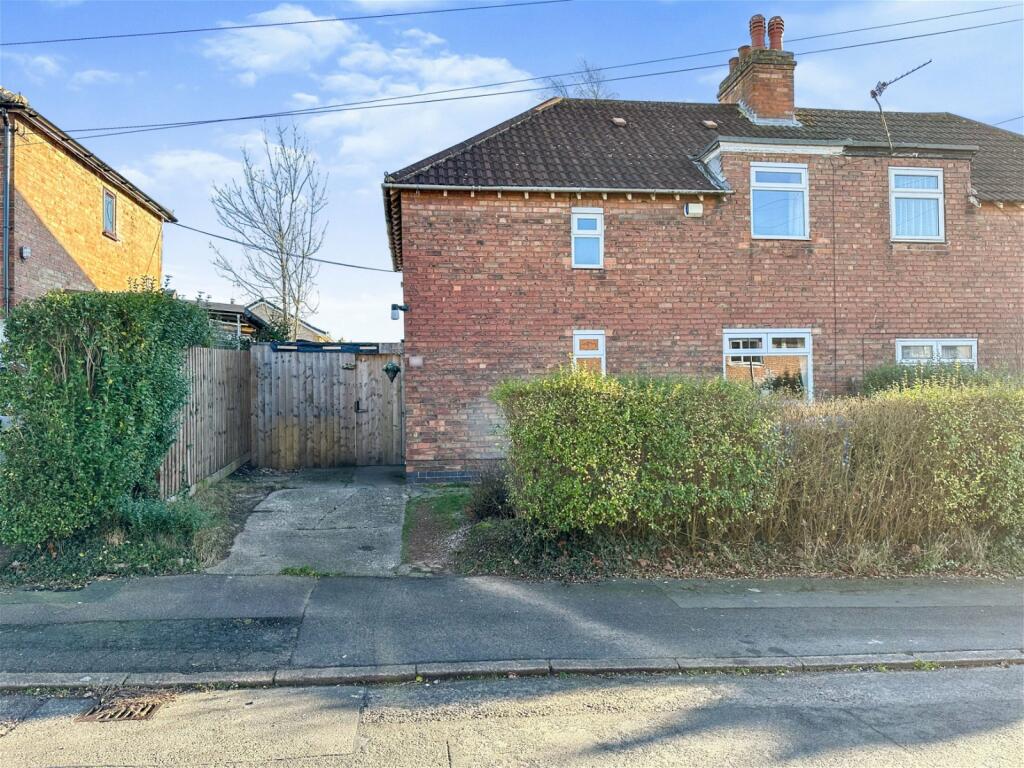 3 bedroom semidetached house for sale in Merchant Avenue, Spondon