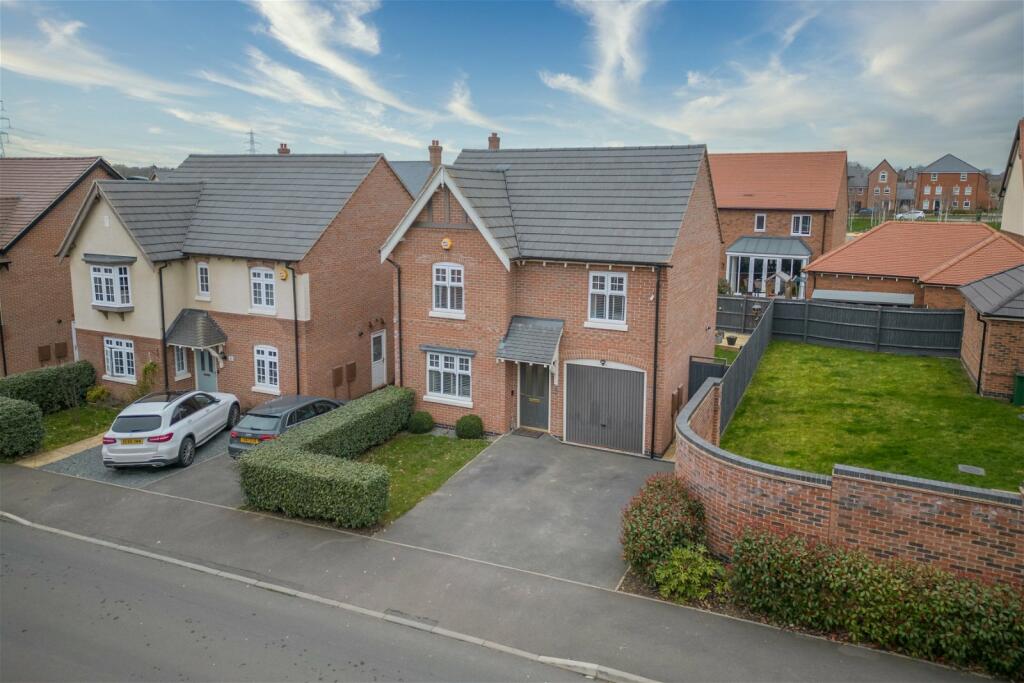 3 bedroom detached house for sale in Ness Way, Lubbesthorpe, Leicester