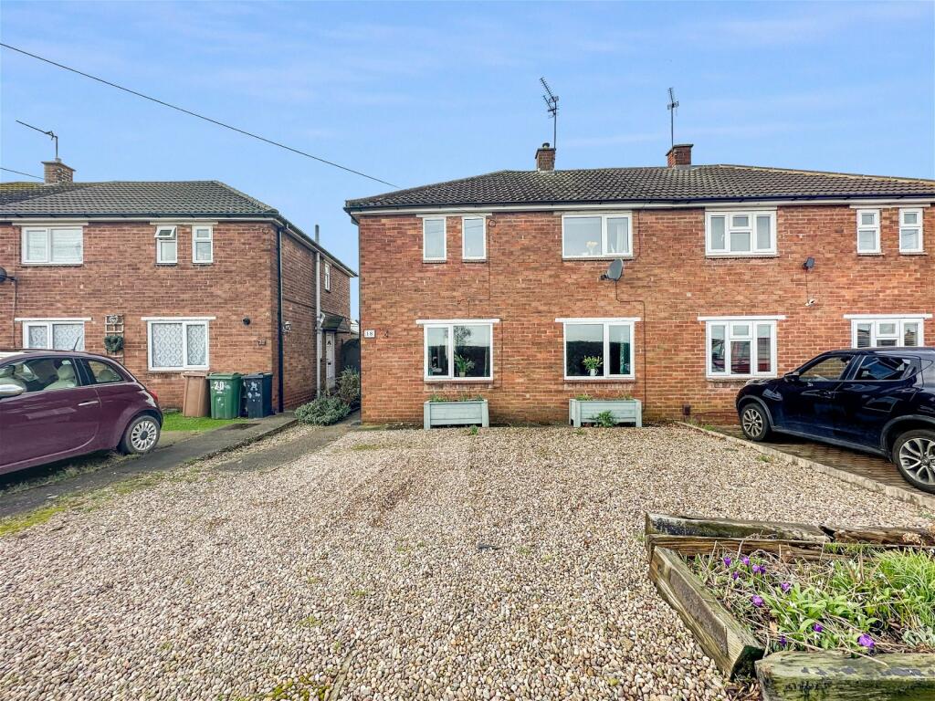 3 bedroom semidetached house for sale in Grange Road, Shepshed