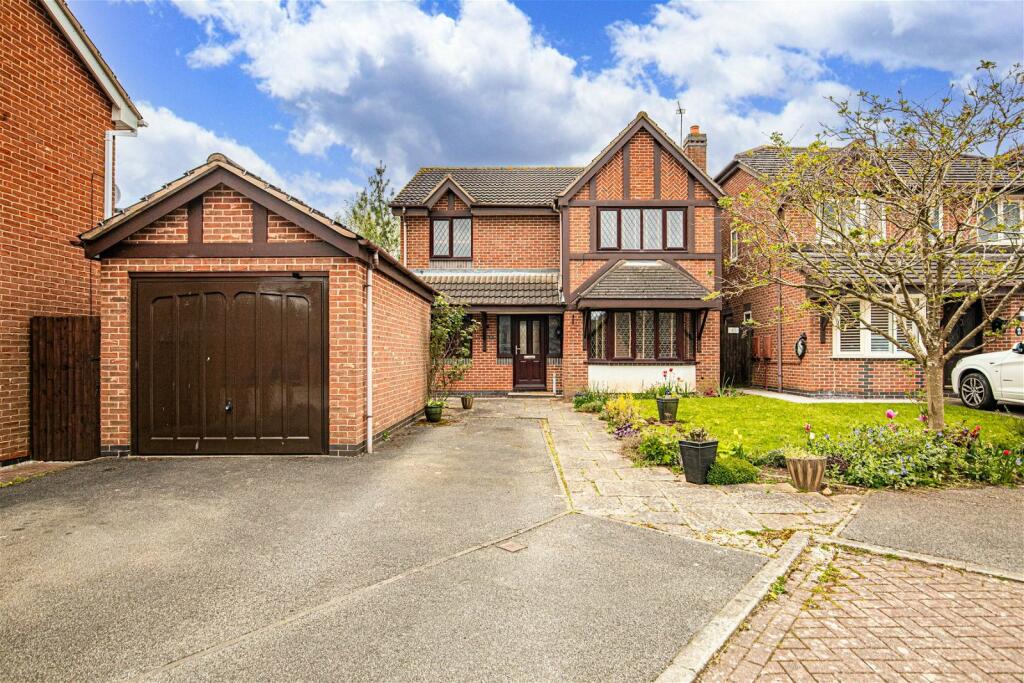 4 bedroom detached house for sale in Pott Acre, Rothley, Leicester, LE7