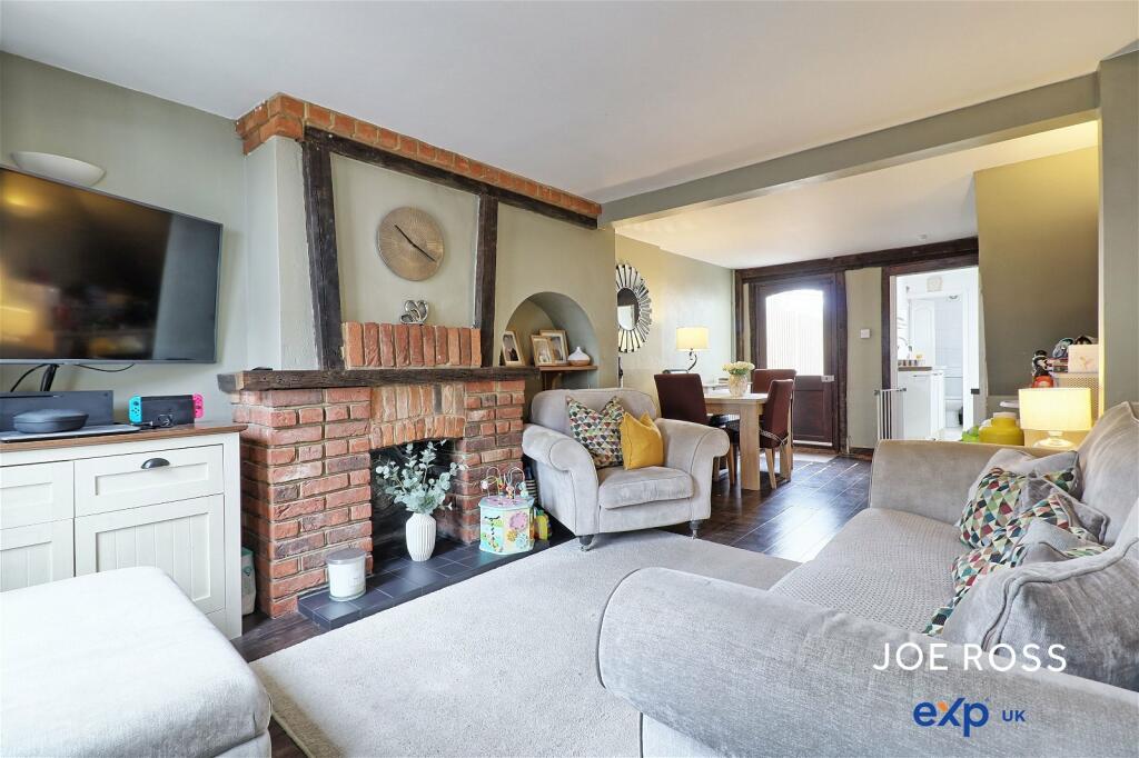 2 bedroom terraced house for sale in King Street, Maldon, CM9 5DX, CM9