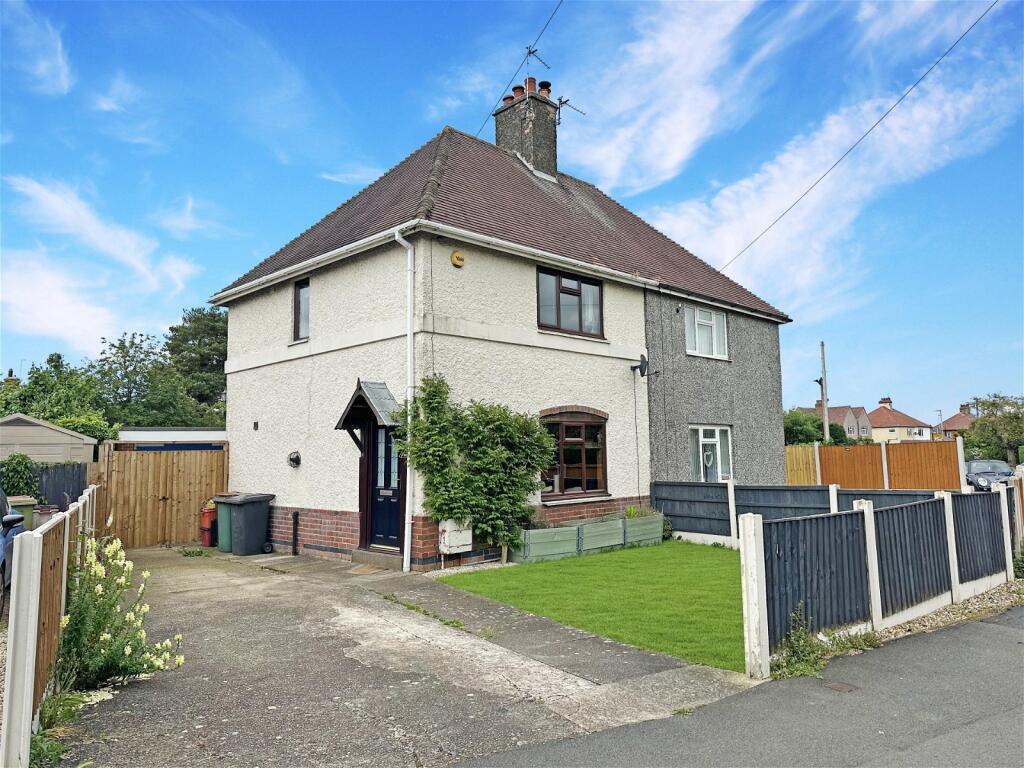 2 bedroom semidetached house for sale in Eastway, Castle Donington, Derby, DE74 2PN, DE74