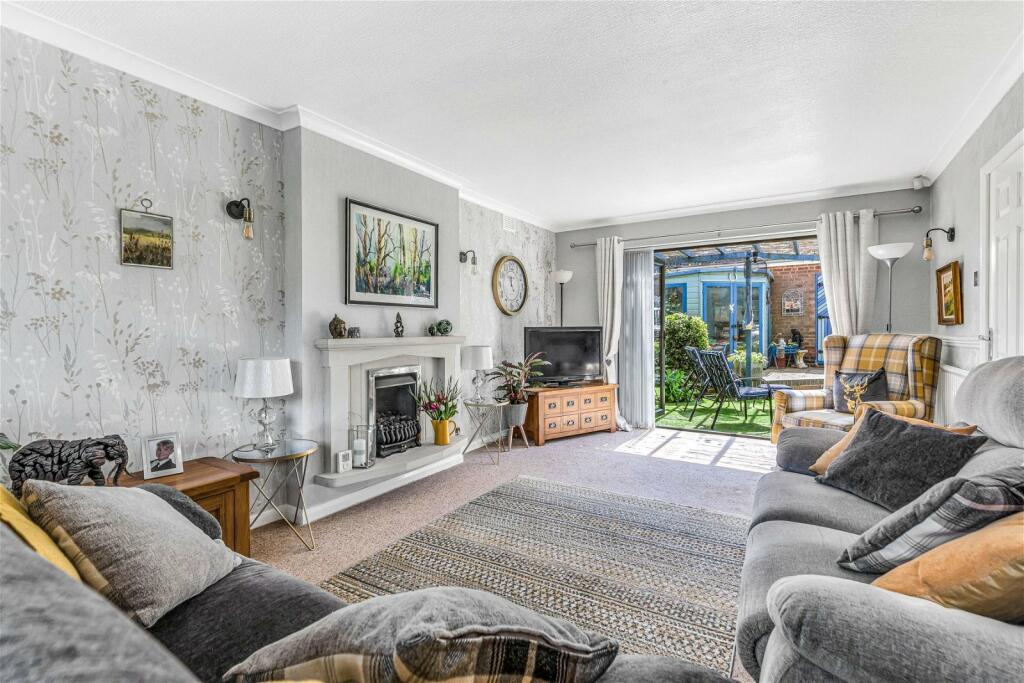 4 bedroom detached house for sale in Main Street, Ratcliffe On The