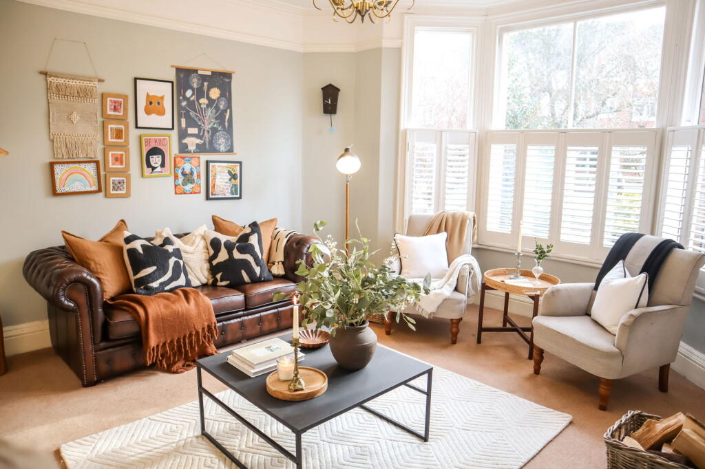 Additional property image - Clifton Road, Rugby, CV21 3QW