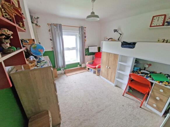 Additional property image - Clifton Road, Rugby, CV21 3QW