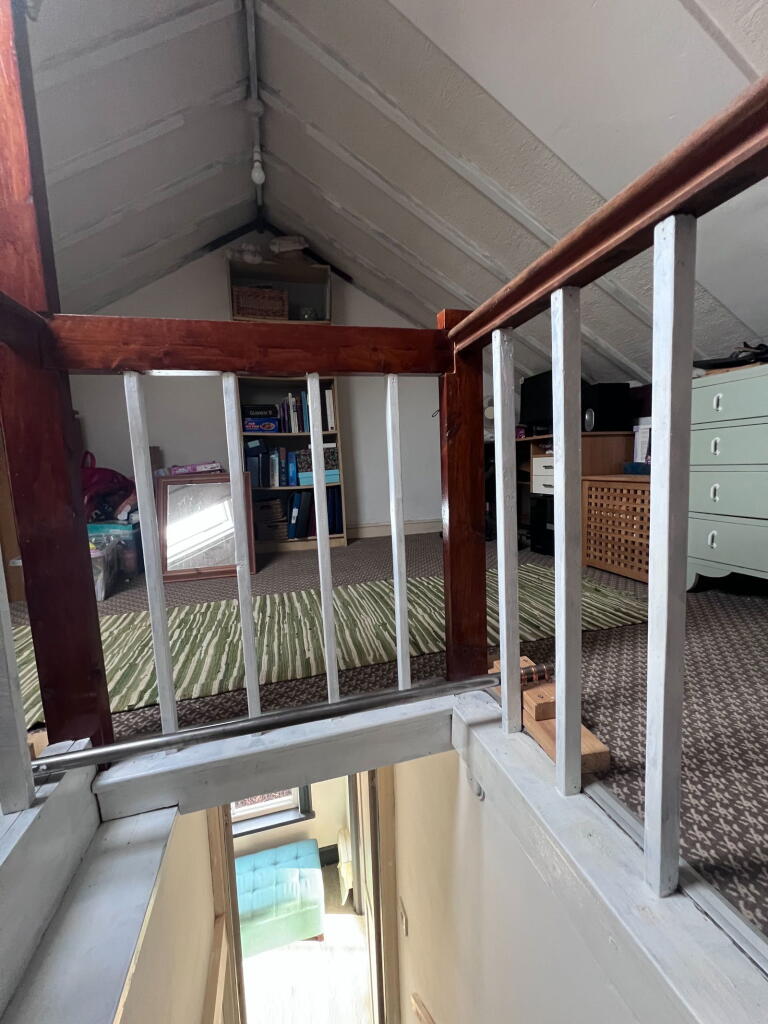 Additional property image - Clifton Road, Rugby, CV21 3QW