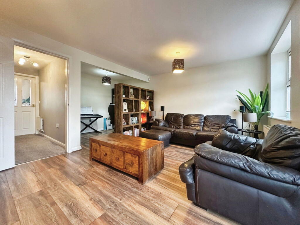 Additional property image - Greyfriars Close, Heanor, DE75 7UY