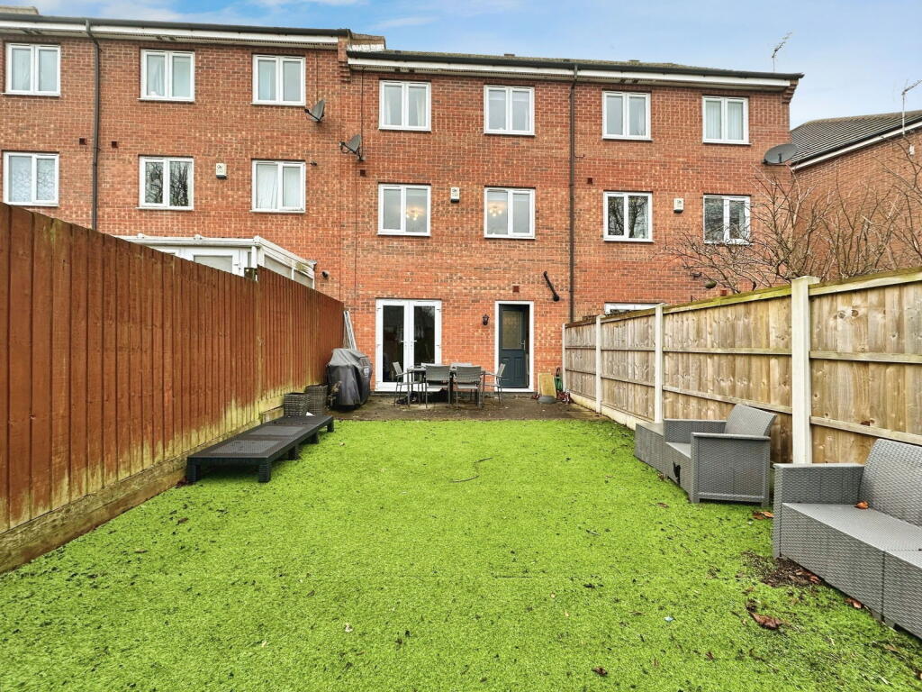 Additional property image - Greyfriars Close, Heanor, DE75 7UY