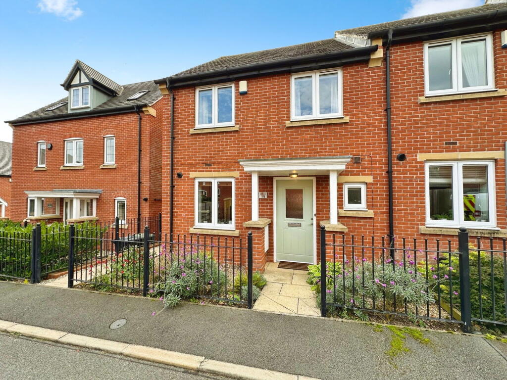 3 bedroom semi-detached house