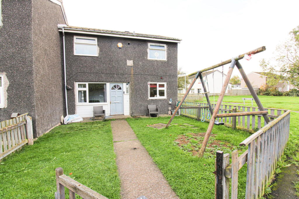 Main image of property: Barnard Walk, Immingham, DN40 1HR