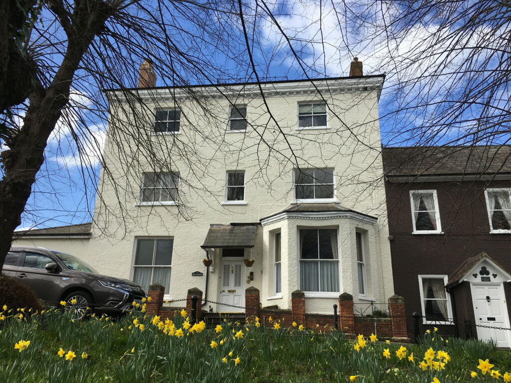 Main image of property: High Street, Newnham, GL14 1BY