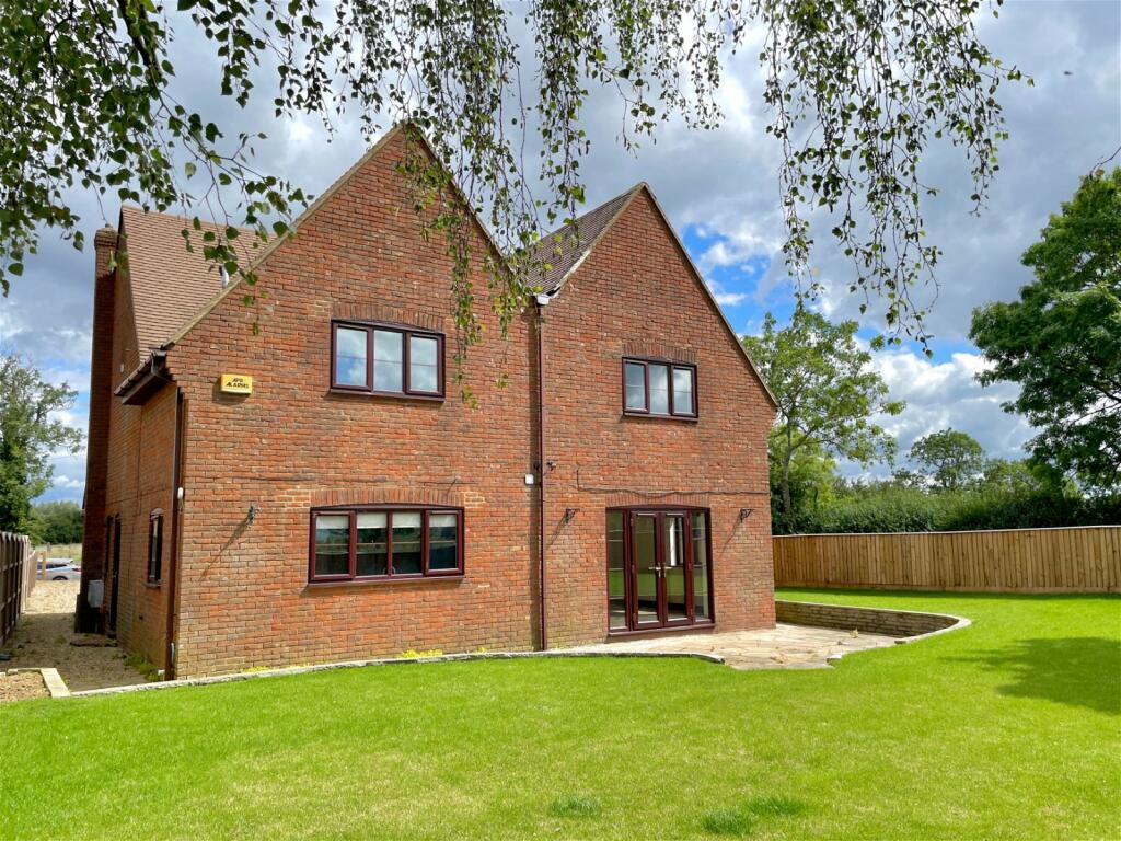 4 bedroom detached house for sale in Mursley Road, Little Horwood