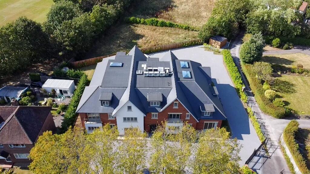 Additional property image - The Sheas, 41 Shenfield Road